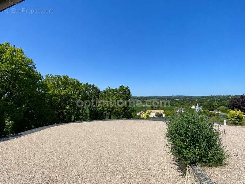 Maison de caractère 5 pièces avec piscine à DOUZAINS (47330) - photo 4