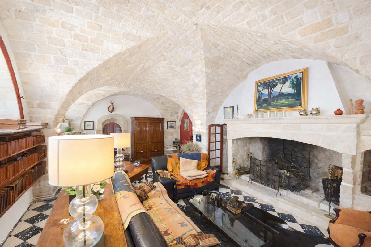 Maison à SAINT-GILLES