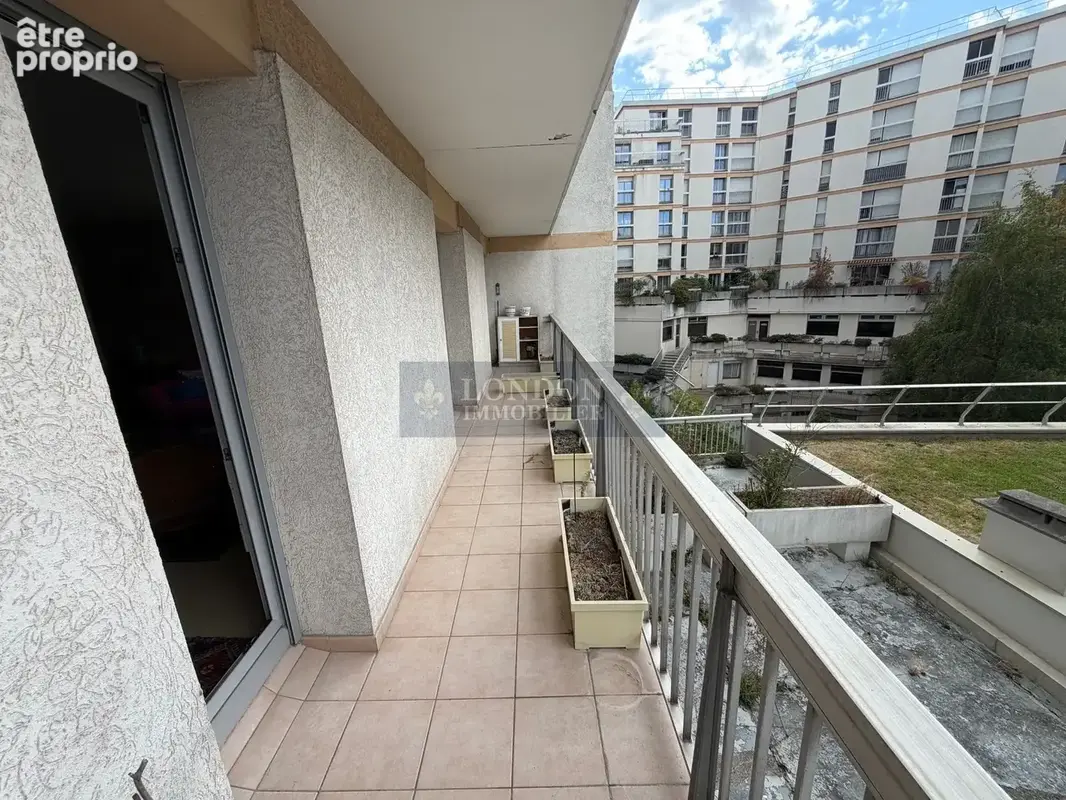 Double séjour, balcon ouest et studio attenant. - photo 3