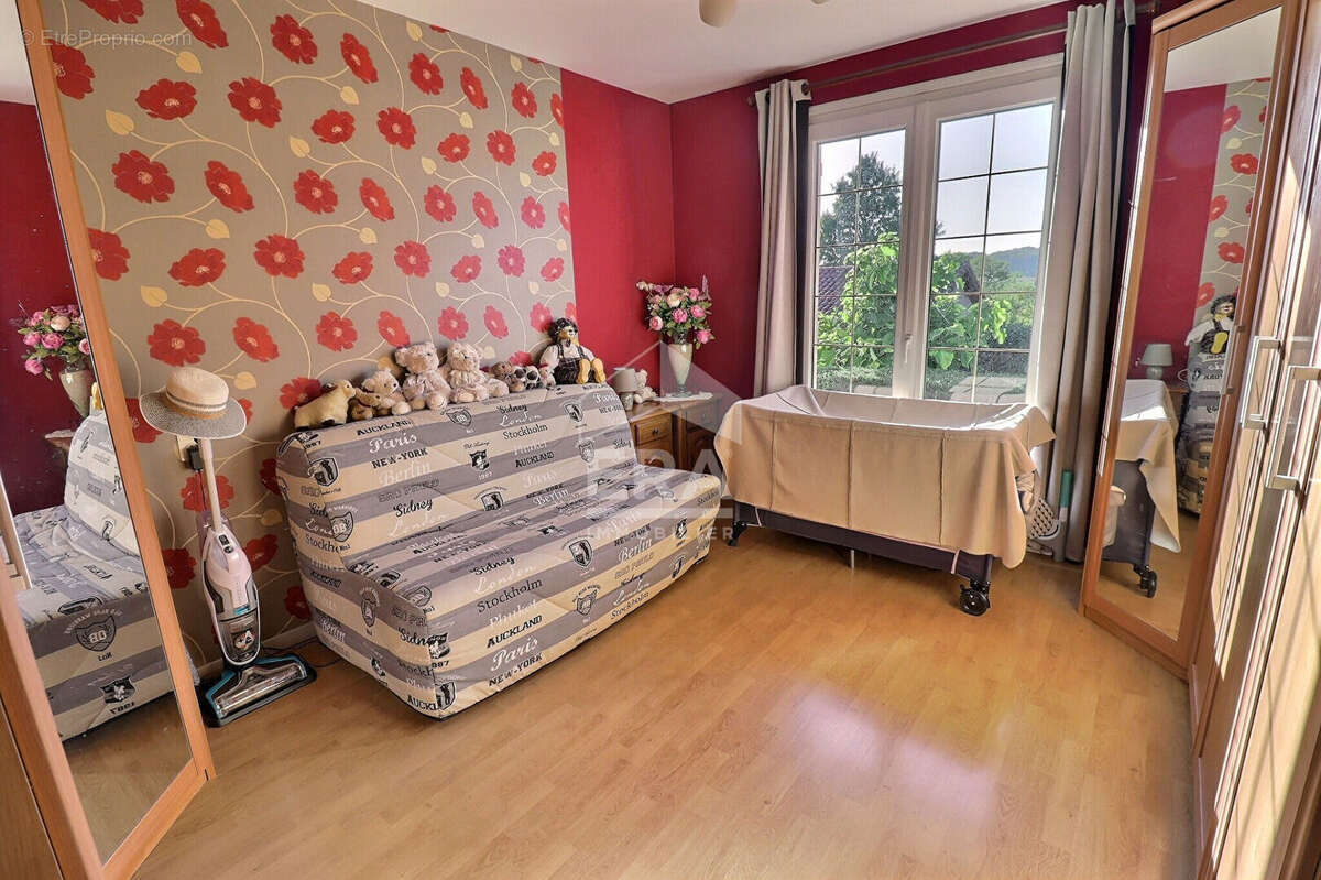 Maison à LACAPELLE-MARIVAL