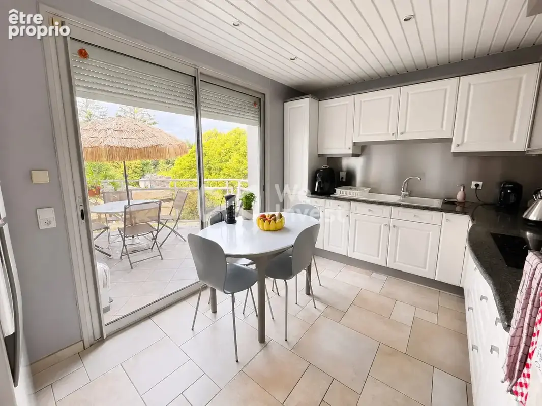 Maison 215 m² à Villemandeur  - photo 7