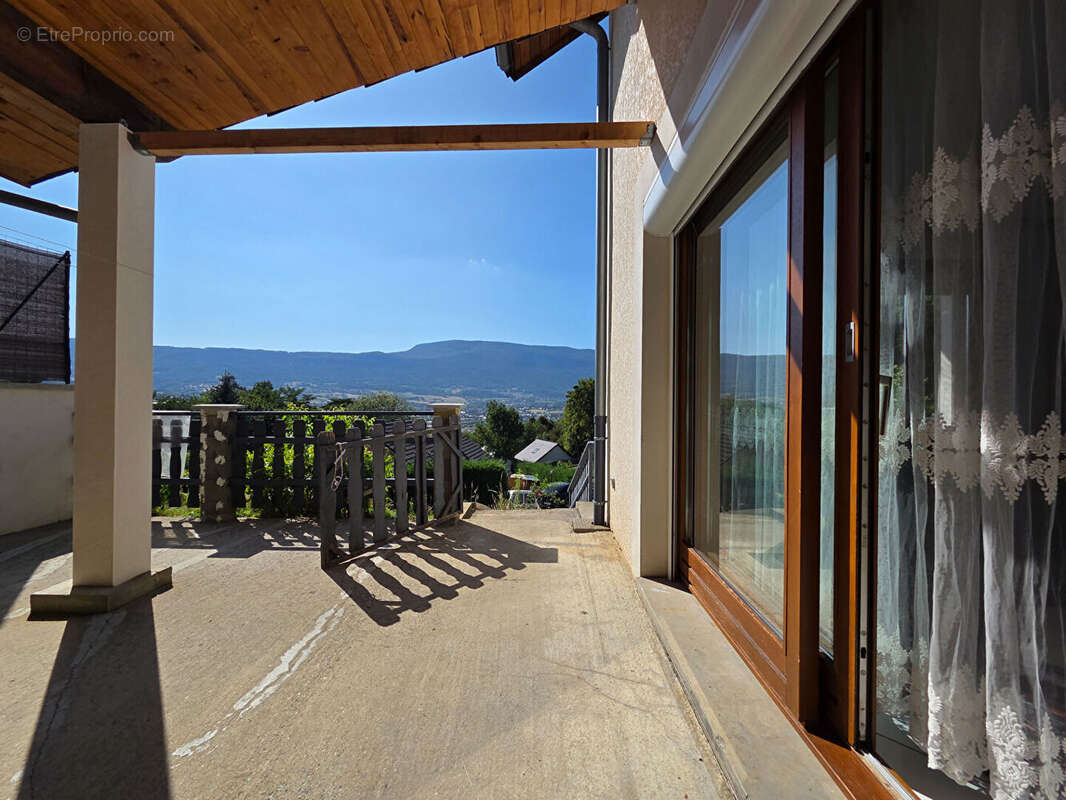 Maison Chambery 6 pièce(s) 141 m² et 559 m2 de terrain - photo 5