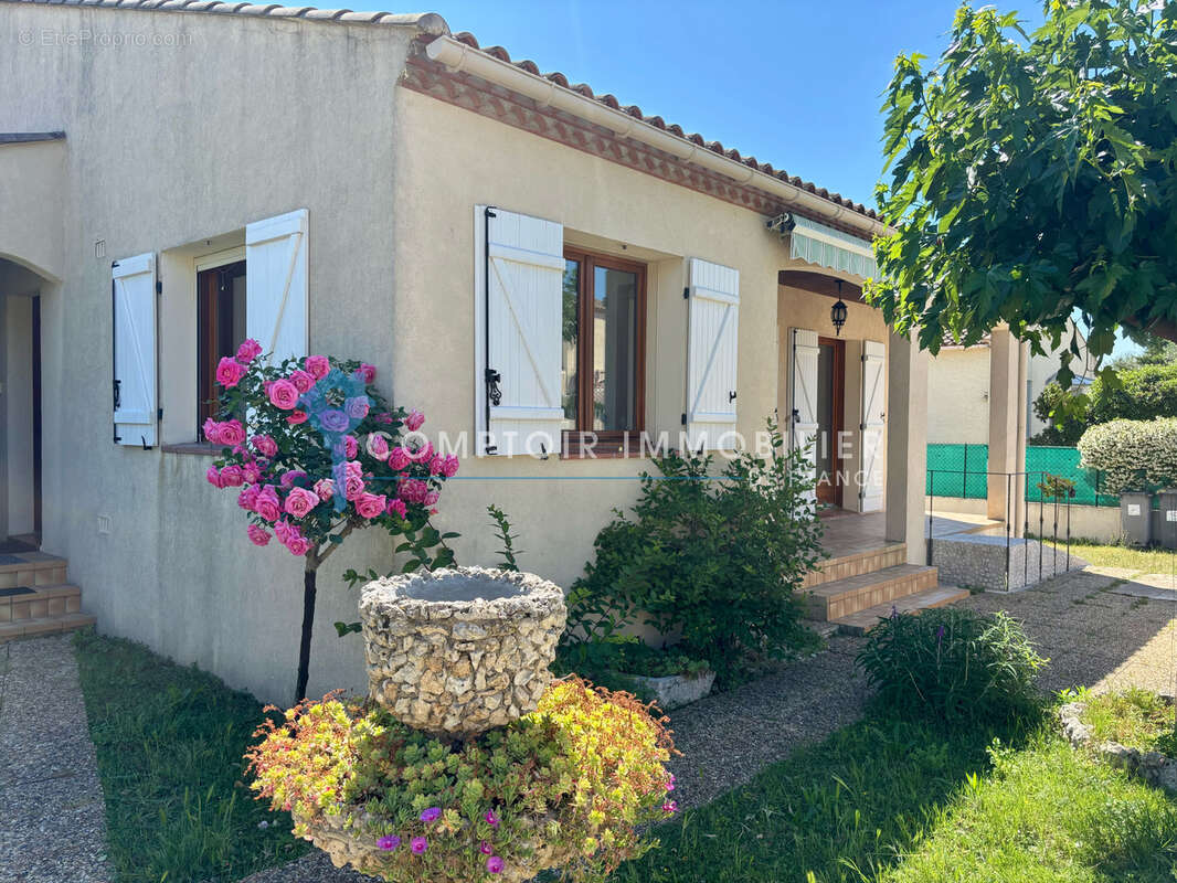 Maison à VERGEZE