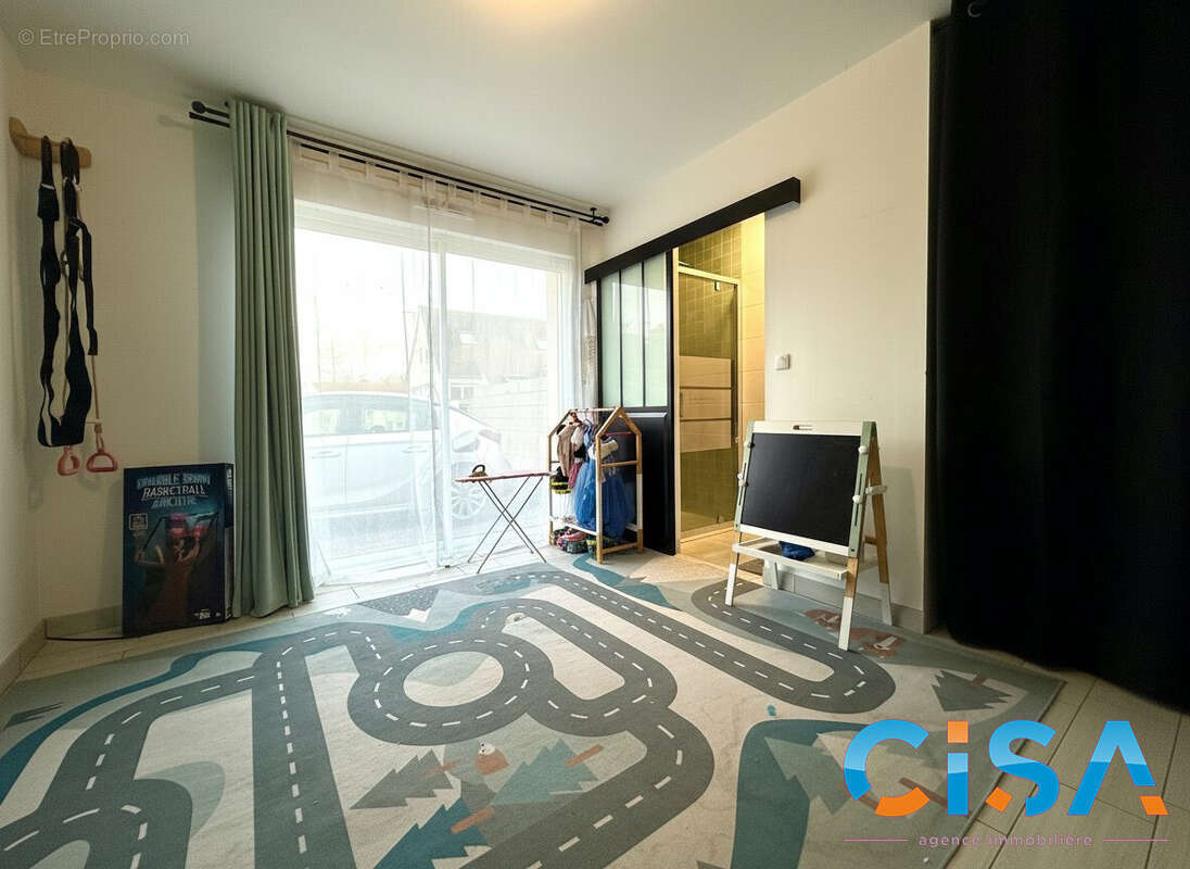 Maison à NEUILLY-EN-THELLE