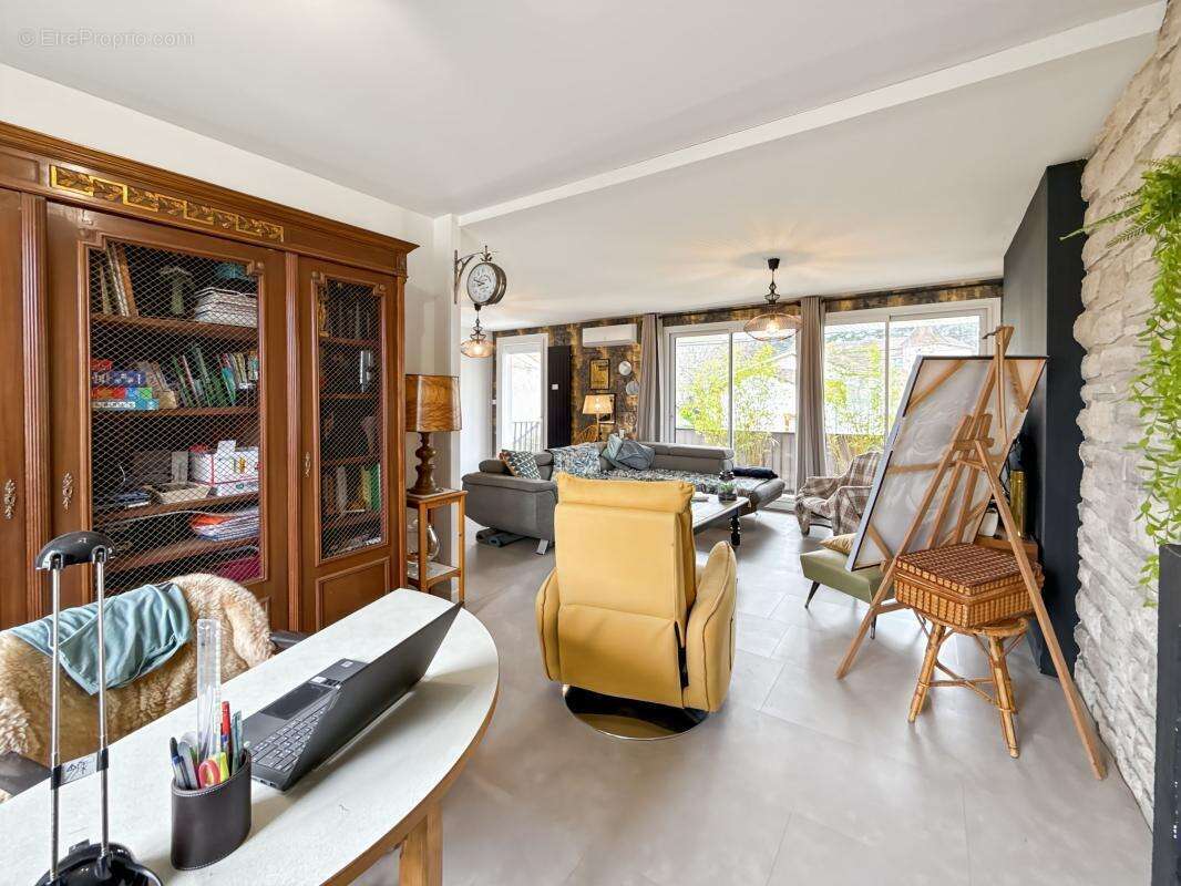Maison à COULOUNIEIX-CHAMIERS
