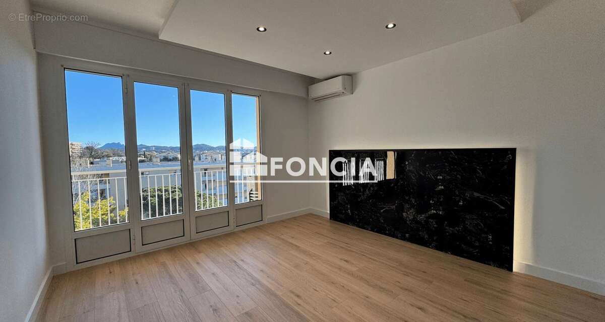Appartement à FREJUS
