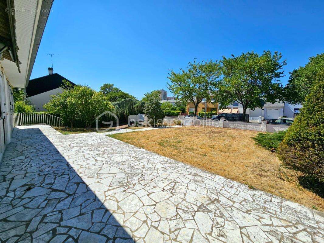 Maison de 177 m2 - photo 4