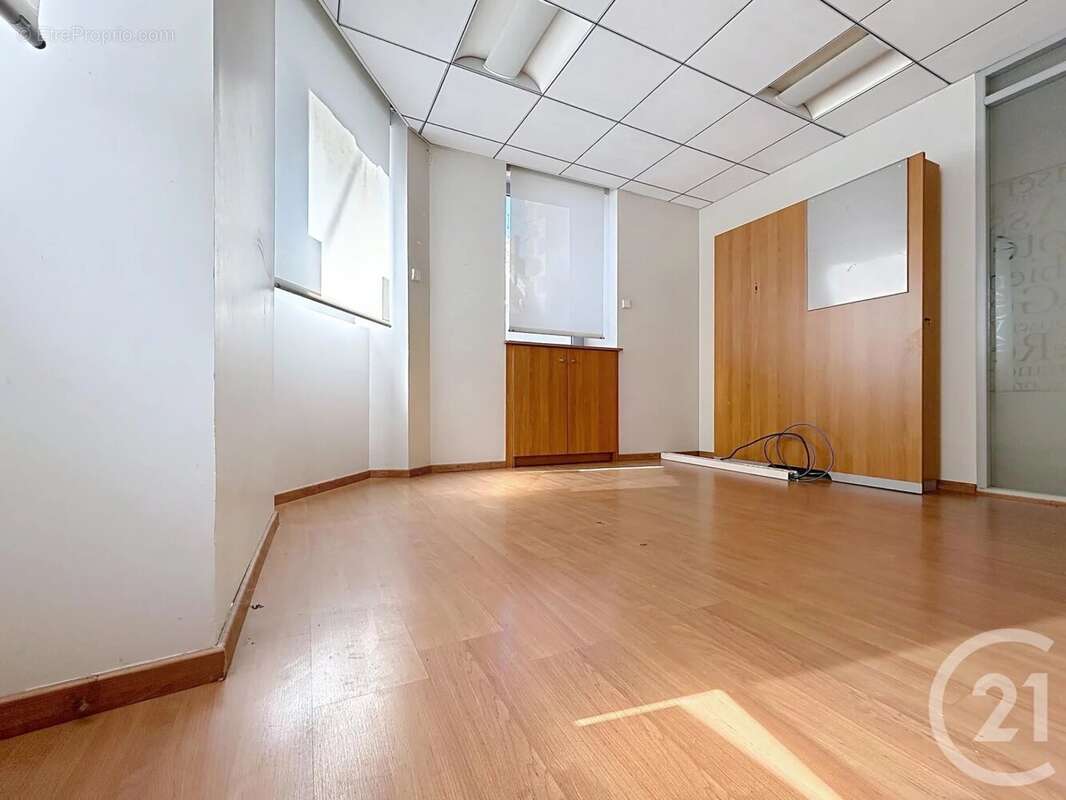 Appartement à SAINT-VAURY