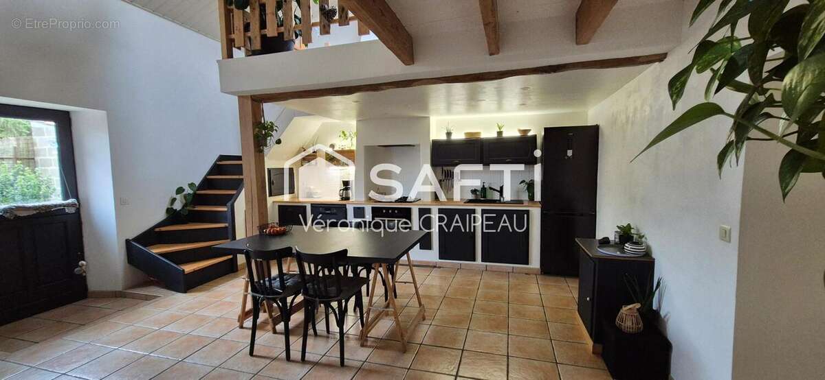 Photo 9 - Maison à LA CHAIZE-LE-VICOMTE