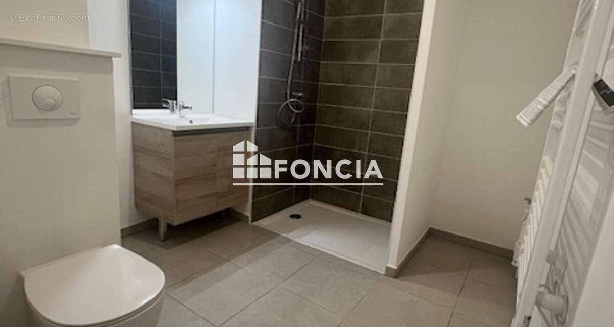 Appartement à RILLIEUX-LA-PAPE