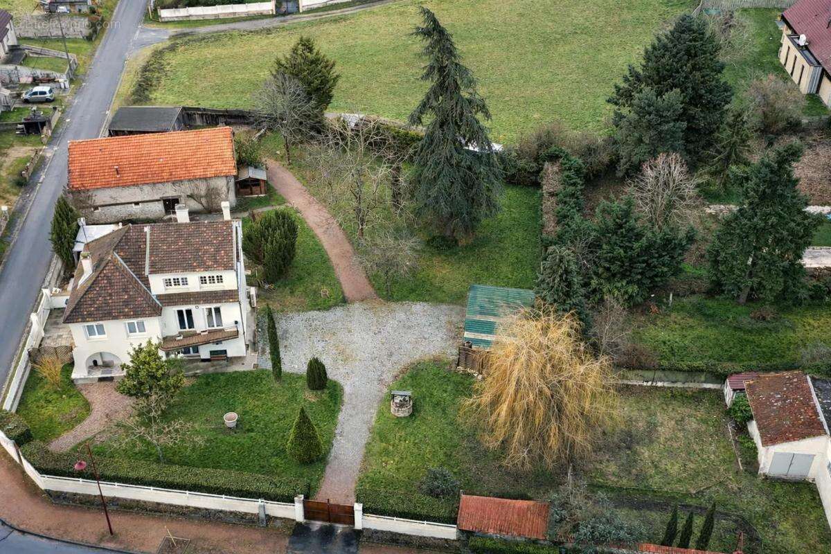 Maison à CHAMBLET