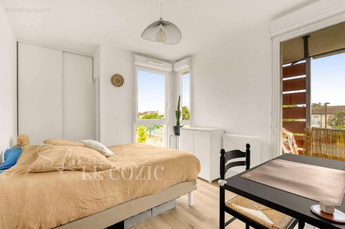 Appartement à LA SALVETAT-SAINT-GILLES