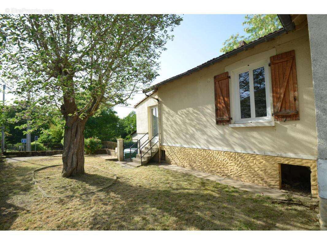 Maison à MONTPON-MENESTEROL