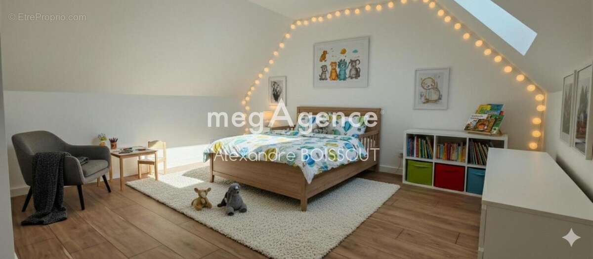 Maison à LA NEUVILLE-CHANT-D'OISEL