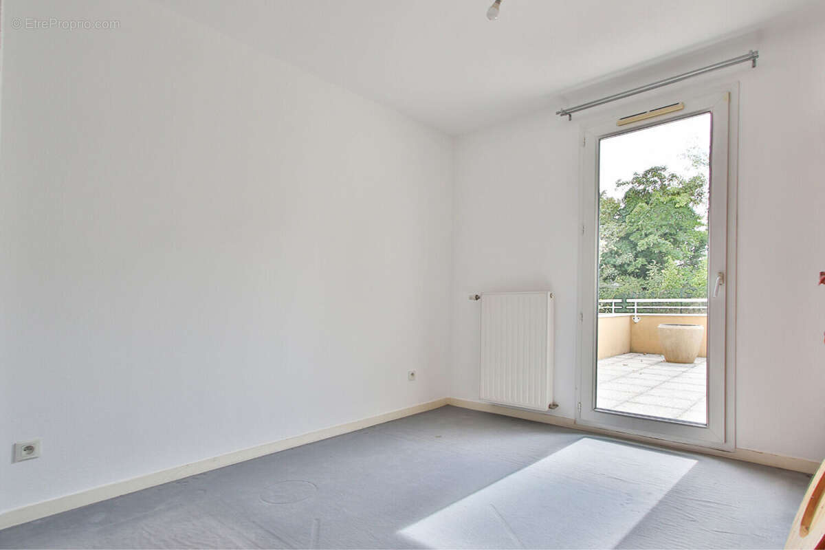 Appartement à LE PONT-DE-CLAIX