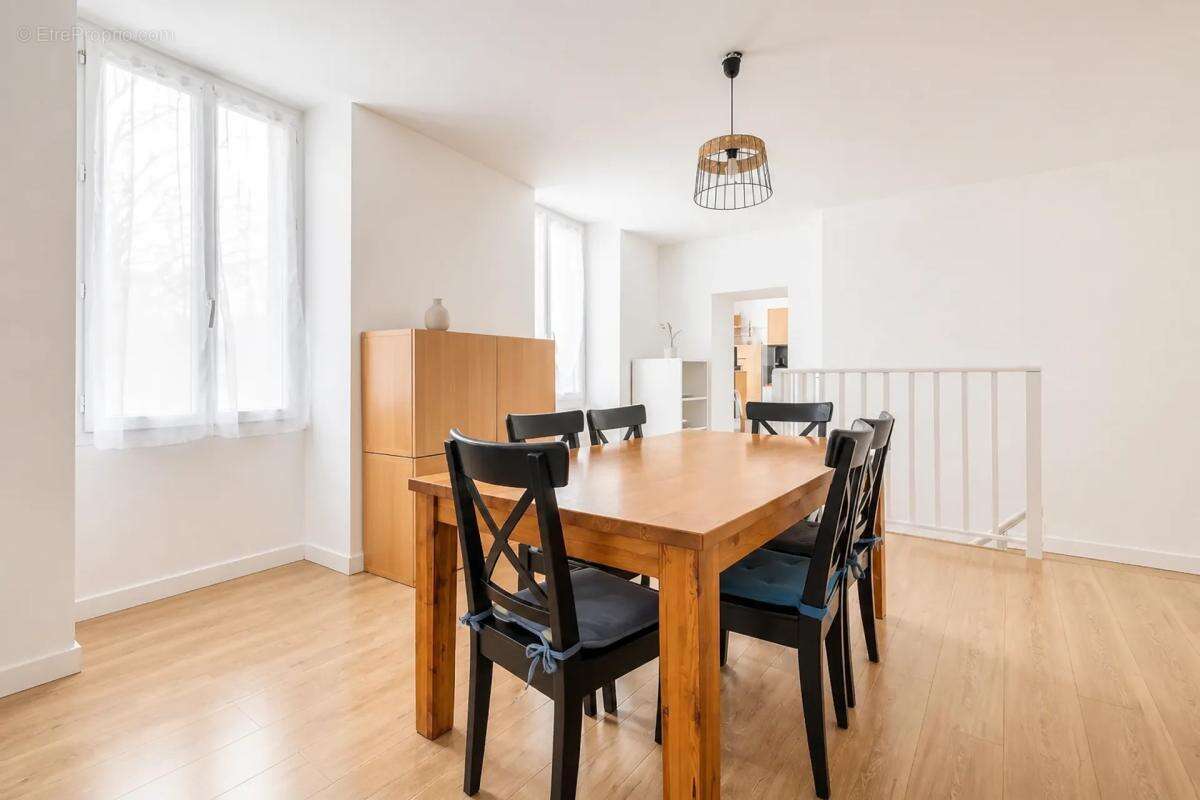 Lumineux T4 de 95 m² à La Ferté-Alais - photo 2