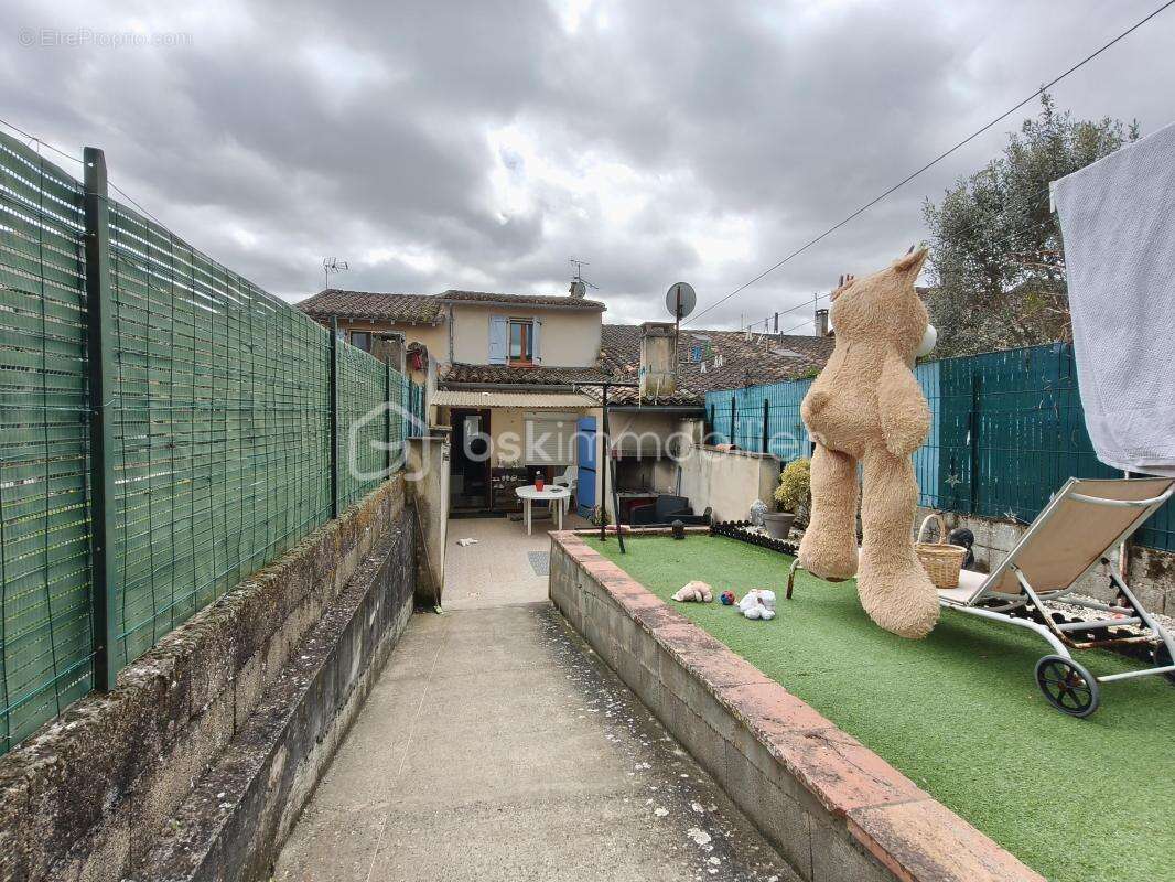 Maison à BEAUMONT-DE-LOMAGNE