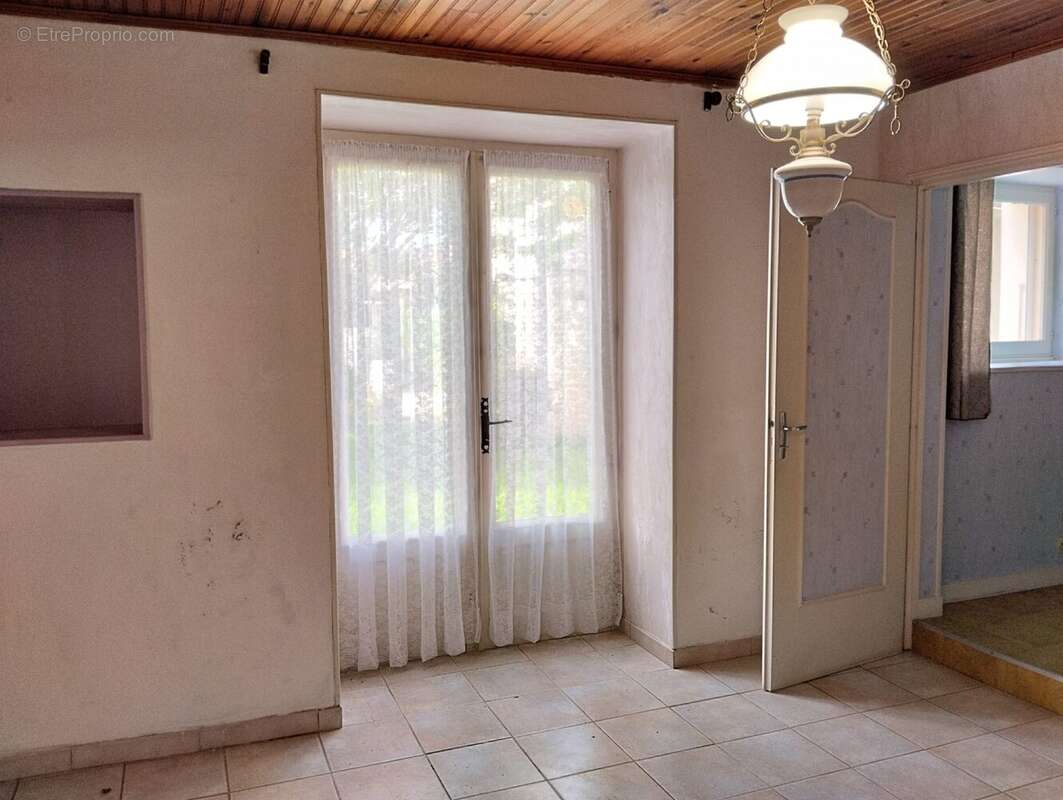 Maison à VILLEMAIN