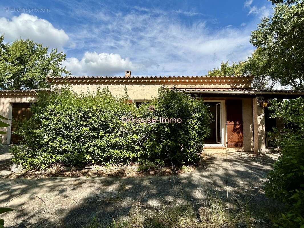Maison à LORGUES