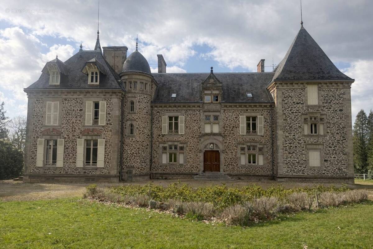 Autre à SAINT-JEAN-LIGOURE