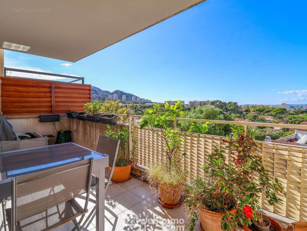 Appartement à MARSEILLE-9E