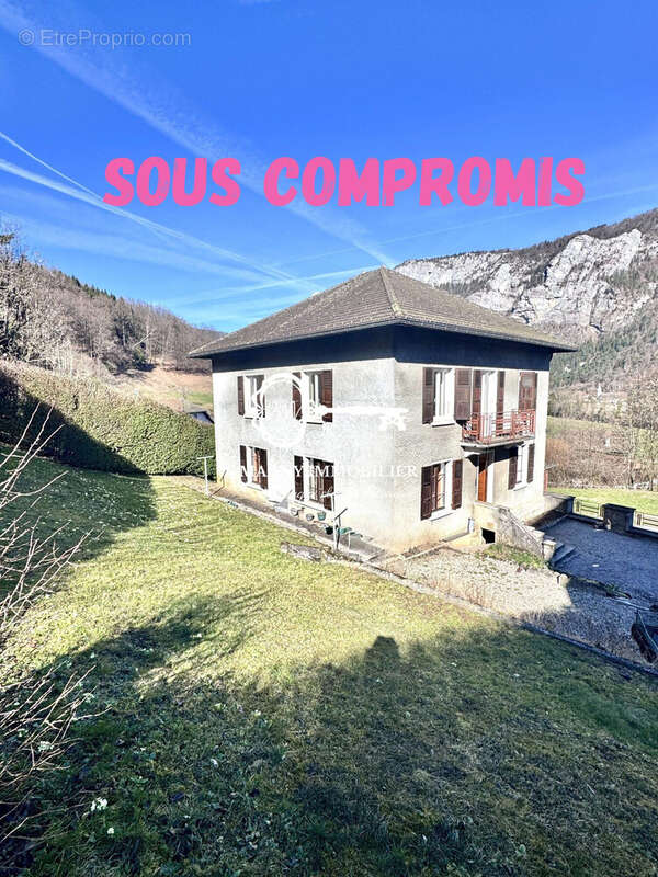 Maison à MAGLAND