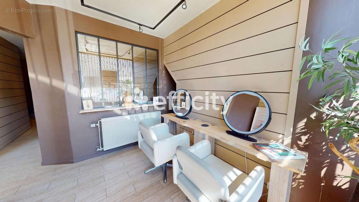 Locaux/Biens immobiliers - photo 5