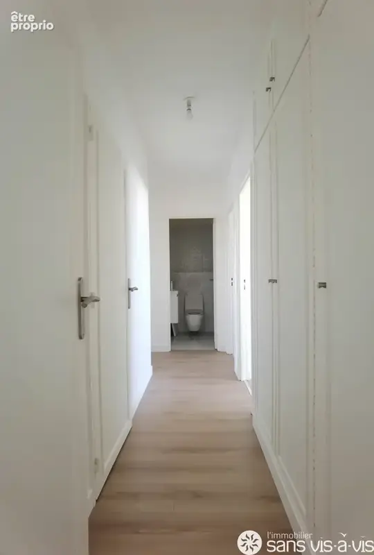 Courbevoie, Quartier Charras - Résidence Les Gémeaux  -  Appartement de 4 pièces de 89m2, refait à neuf et en - photo 8