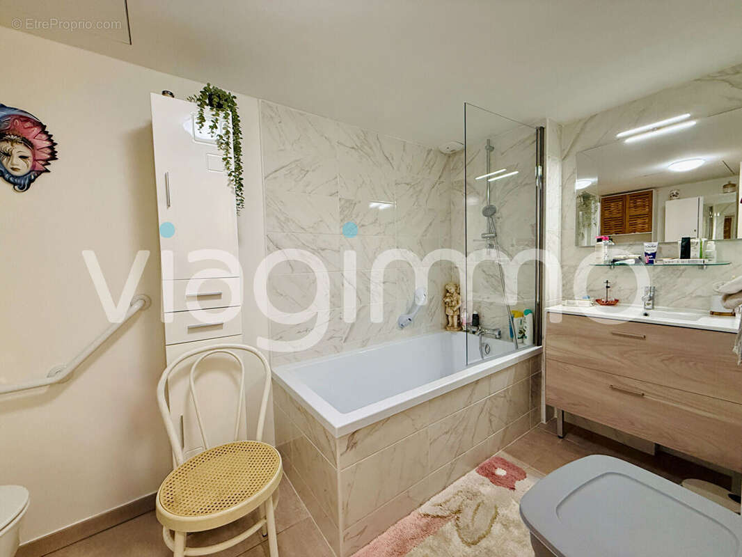 Appartement Hyeres 4 pièce(s) 88 m2 - photo 10