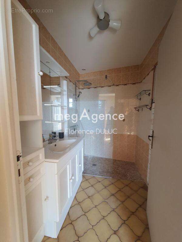 Charentaise de charme avec veranda, piscine, garage - photo 12