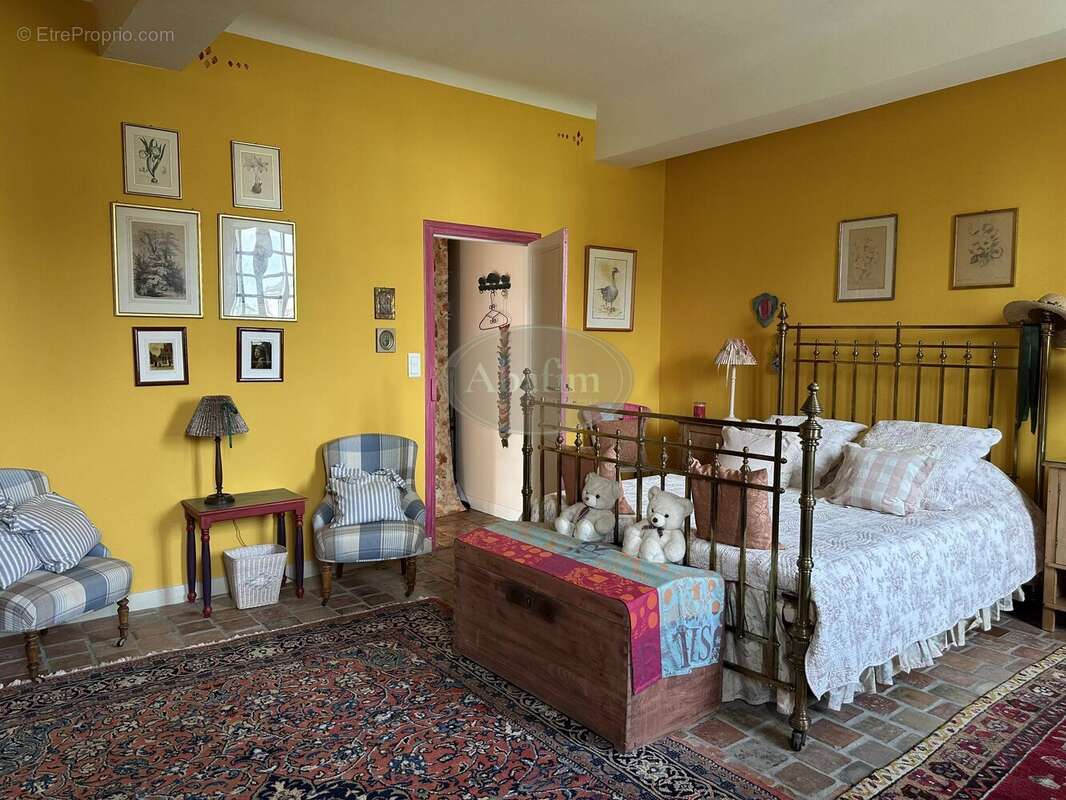 Maison à SAUVETERRE-DE-BEARN