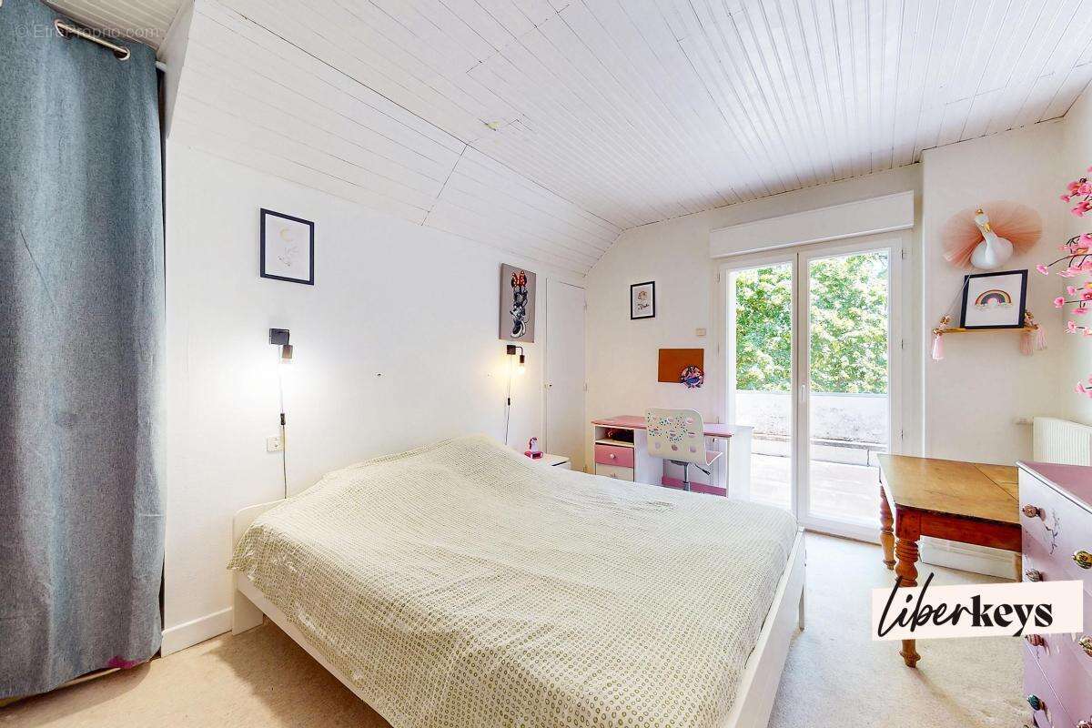 Propriété d'exception de 350 m² - photo 12