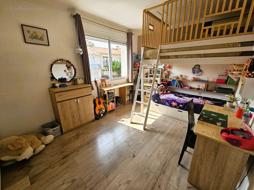 Maison à SAINT-ESTEVE