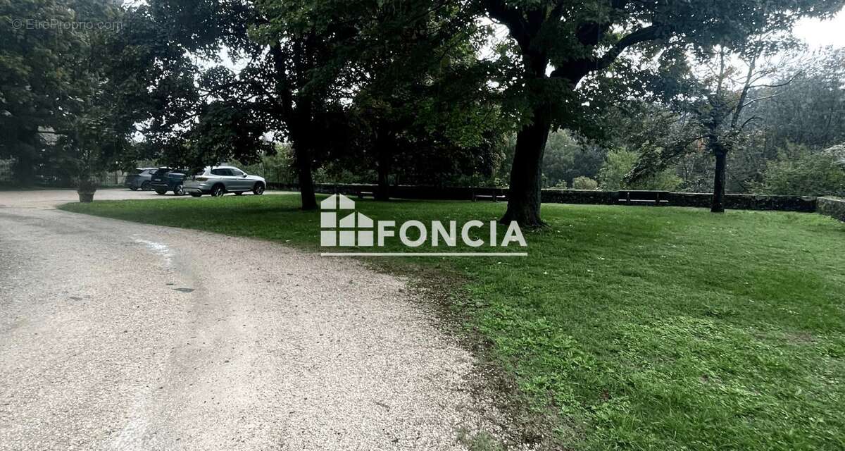 Appartement à VARCES-ALLIERES-ET-RISSET