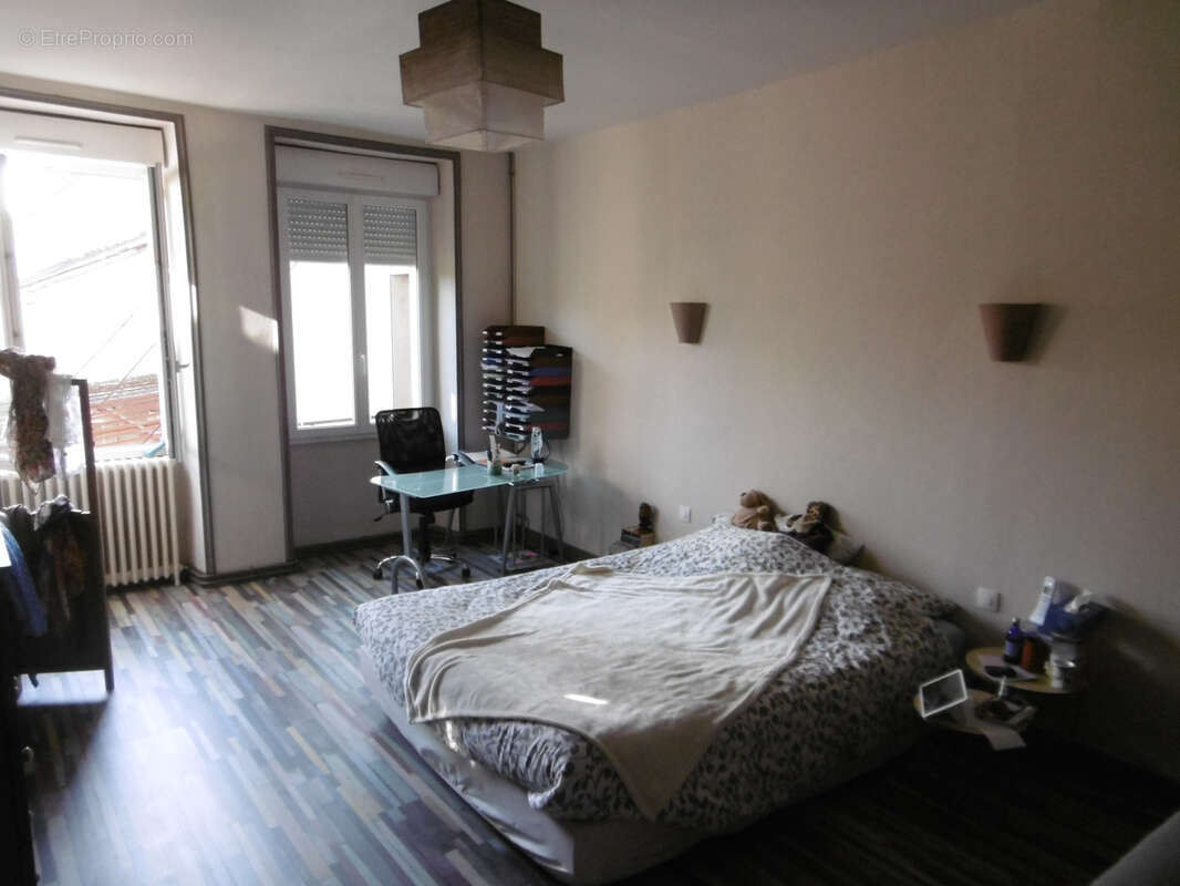 Appartement à NERONDES