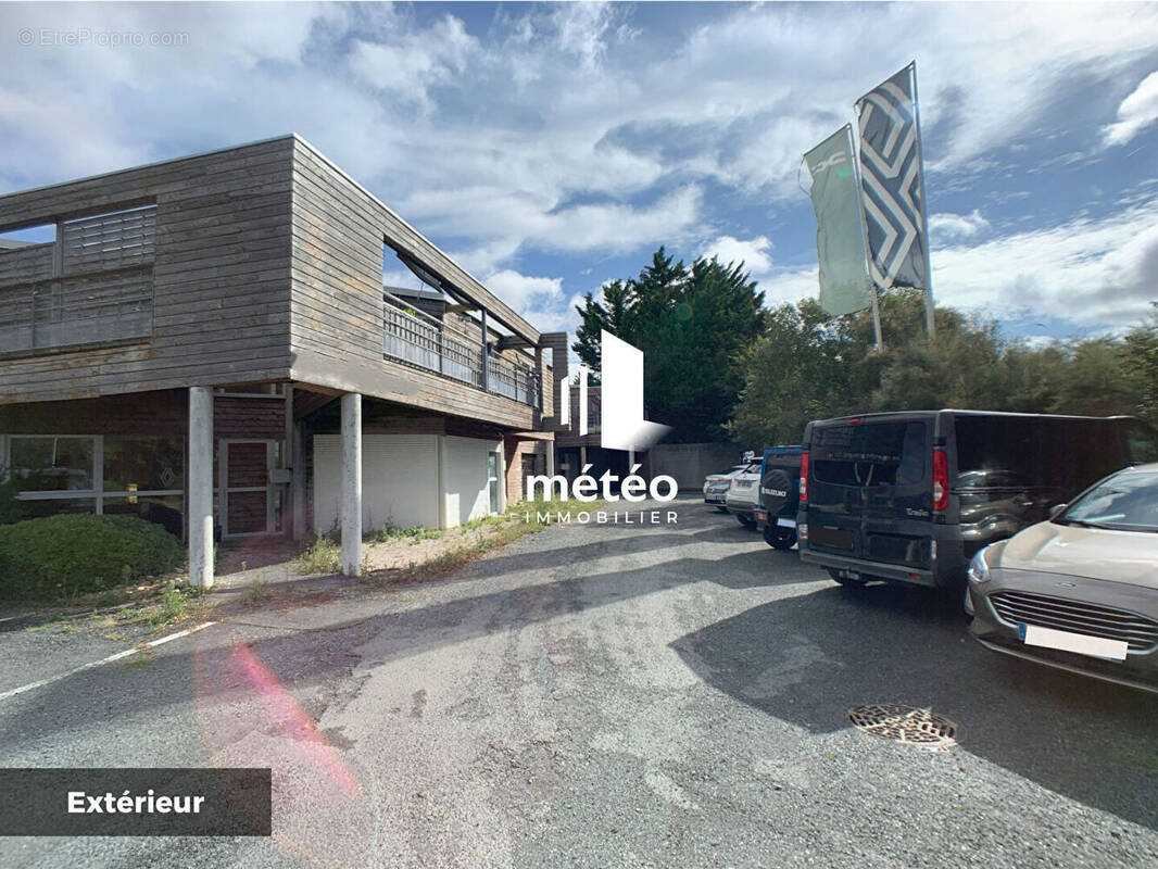 Commerce à MARSILLY