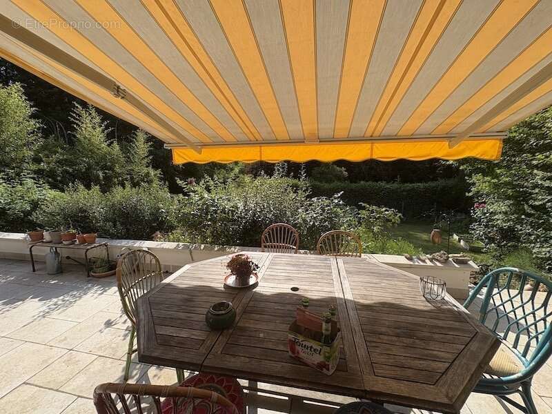 Maison à CHATEAUFORT