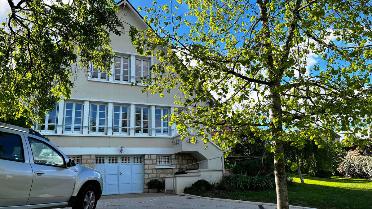 Maison à AUXERRE