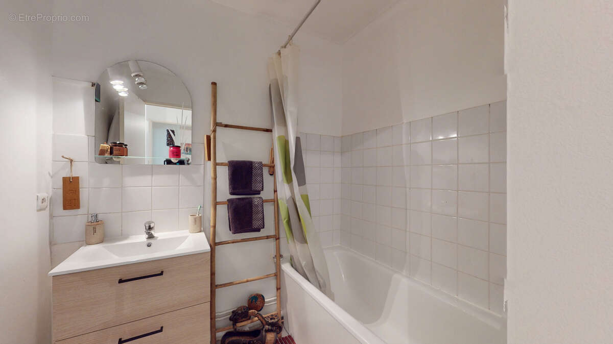 Appartement à SARTROUVILLE