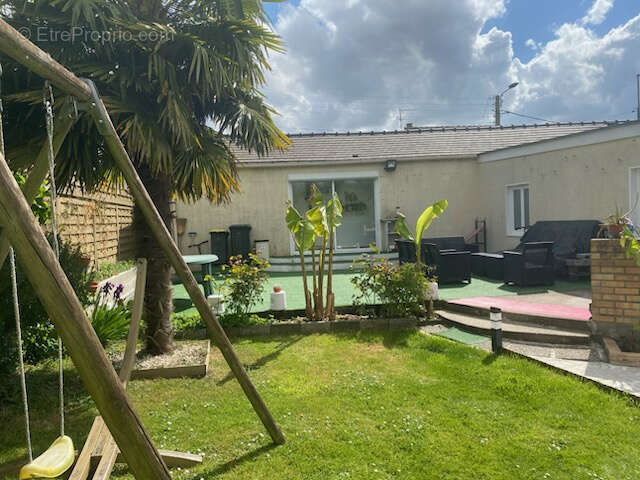 Maison à VILLERS-BRETONNEUX