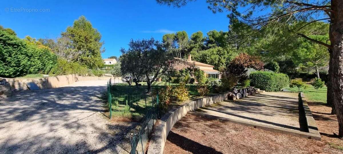Maison à LA BASTIDONNE