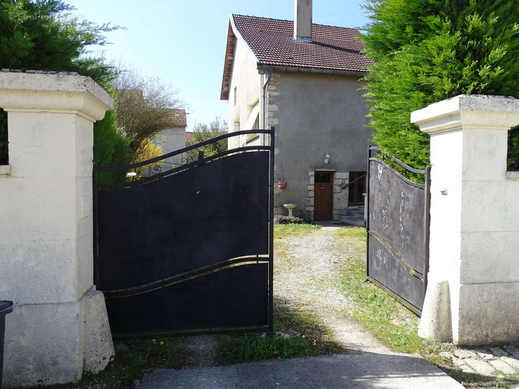 Maison à NOIRON-SUR-SEINE