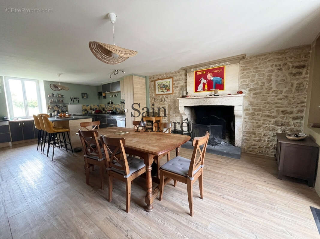 Maison à CHAMPNIERS