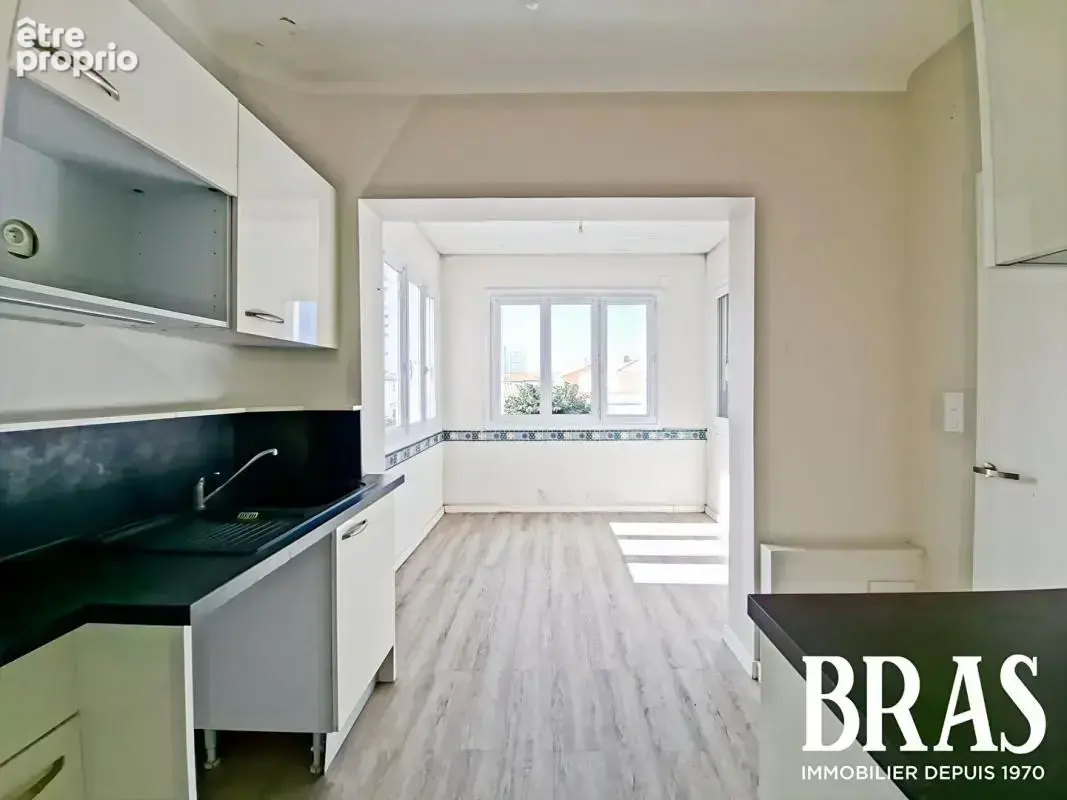 Les Sables D Olonne, Appartement 3 pièce(s) 61.27 m2! - photo 1