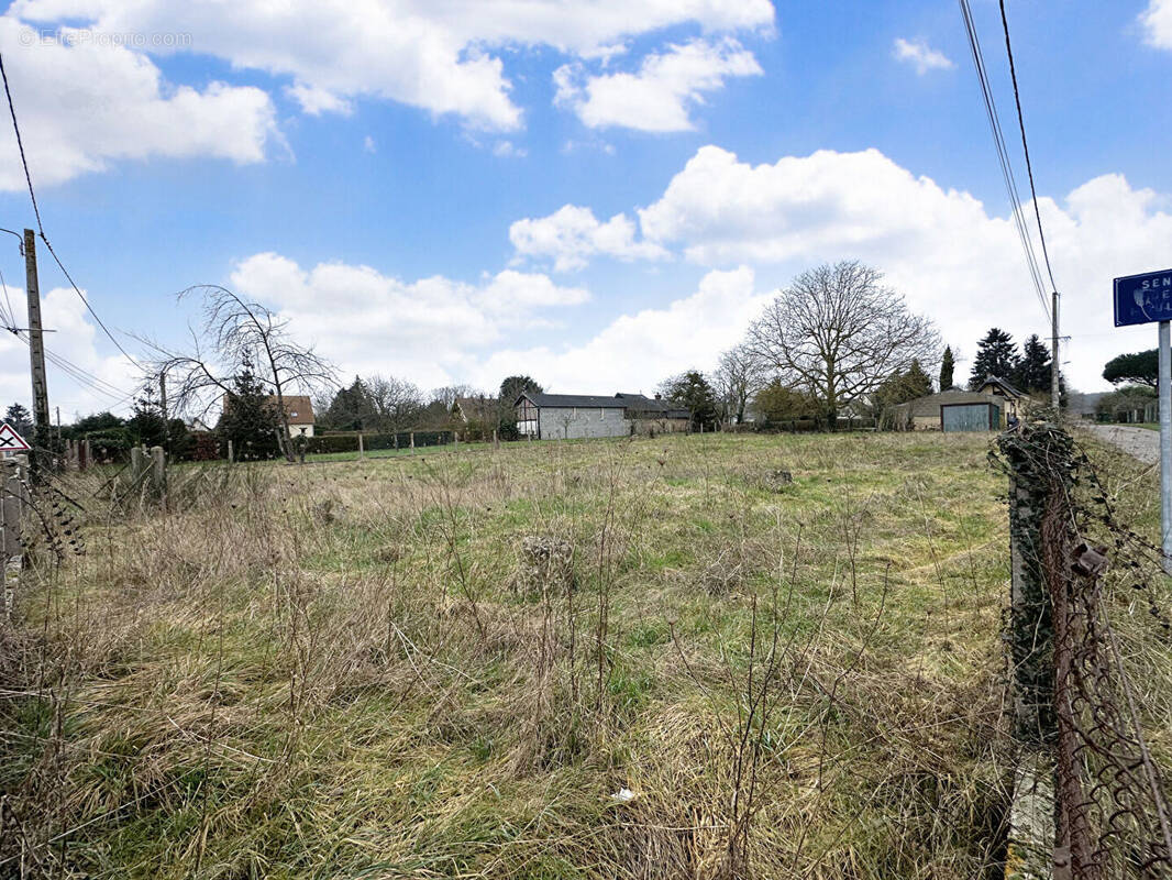 Terrain à TOURNEVILLE