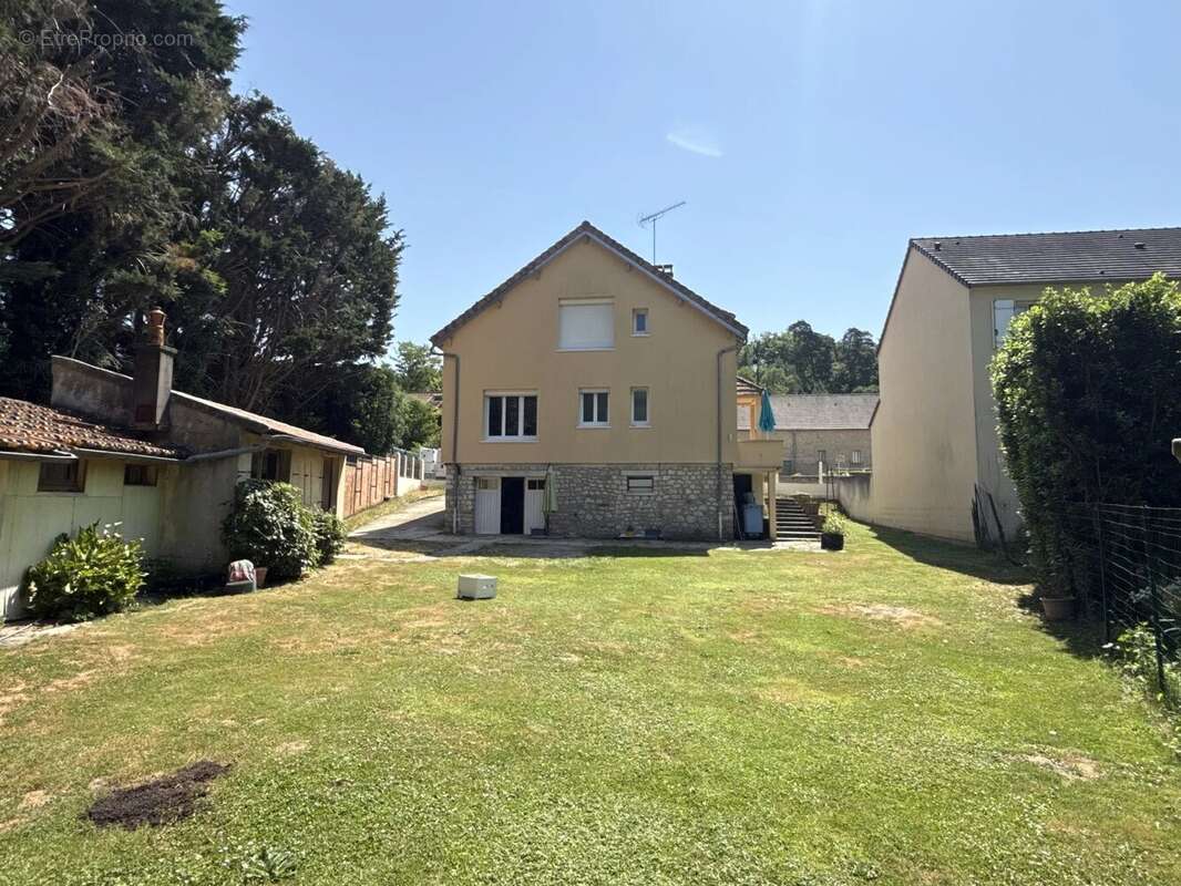 Maison à RAMBOUILLET