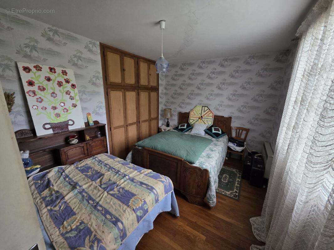 Maison à LIGNAC