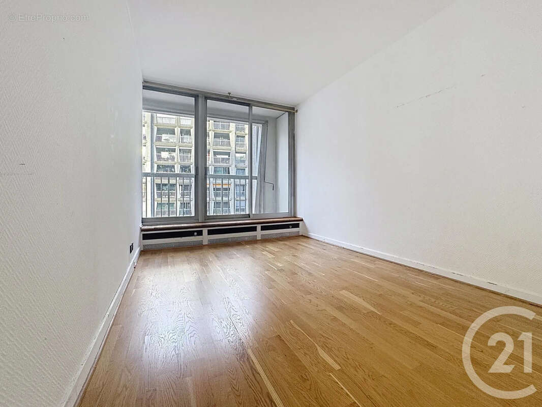 Appartement à PARIS-20E