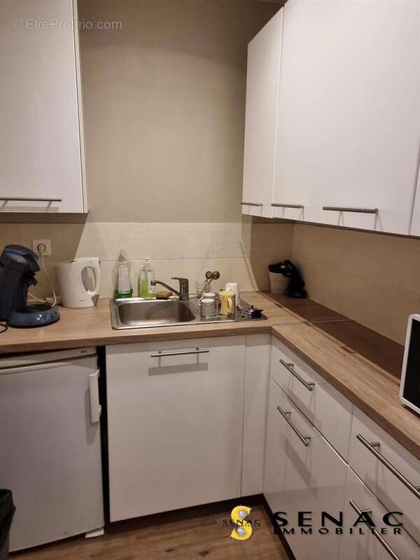 Commerce à BEAUCHAMP