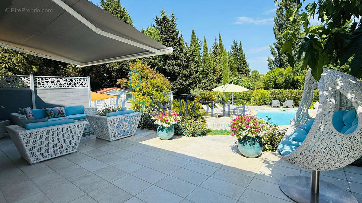 Vente maison coup de coeur située à seulement 4 km de la cité ducale d'Uzès. - photo 9